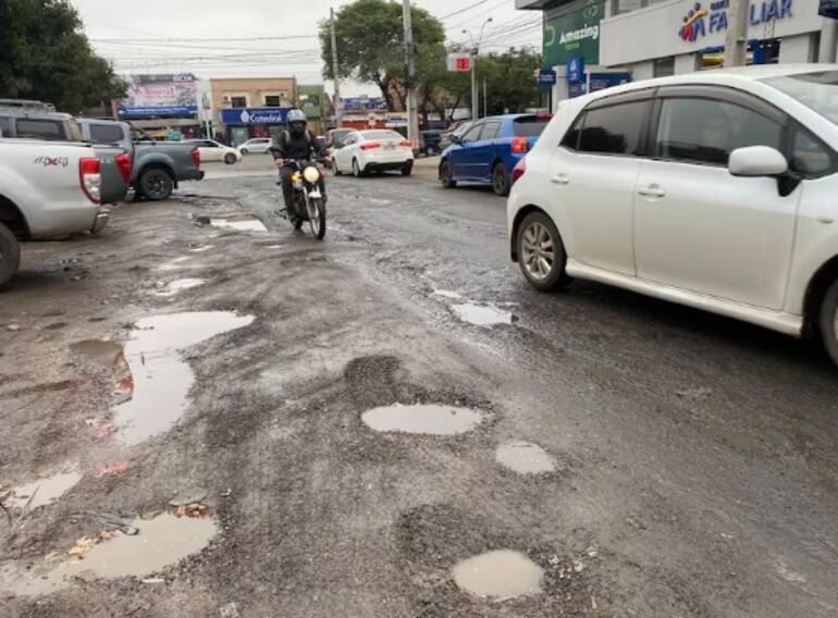  En esta condición se encuentra una de las calles de la ciudad de Luque.