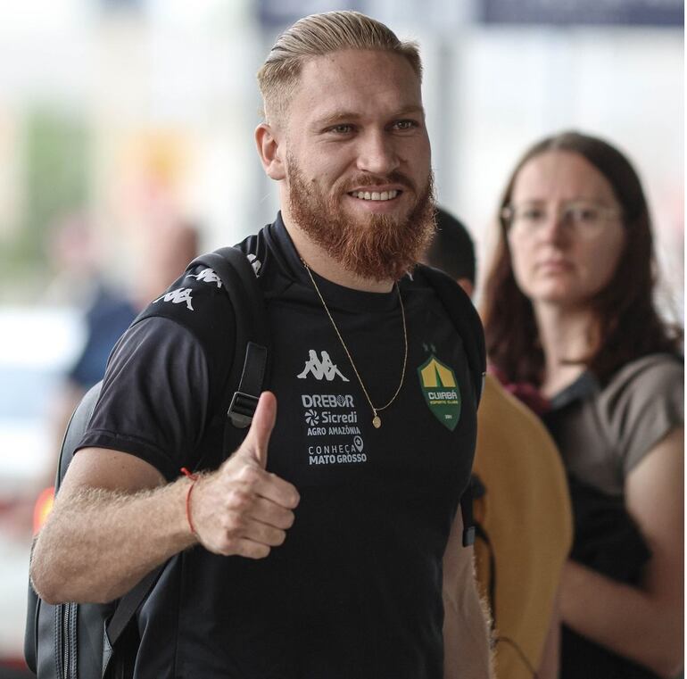 Isidro Pitta jugó ayer en Cuiabá, que ganó 2-0 al Sao Paulo y sigue su lucha por evitar el descenso.