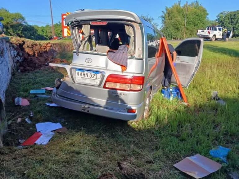 Así quedó la camioneta Jorge González, Jefe de Gabinete, luego del accidente sufrido en San Ignacio, Misiones.