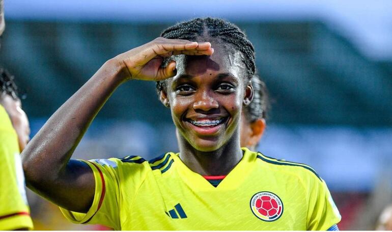 Linda Caicedo, 18 años, la estrella de Colombia.