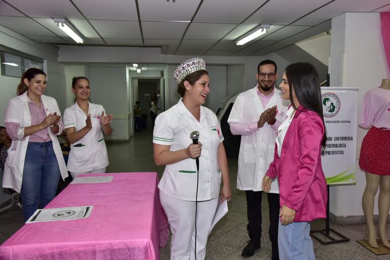 Mary Stella Melgarejo Silva, jefa de enfermería, venció al cáncer de mama.