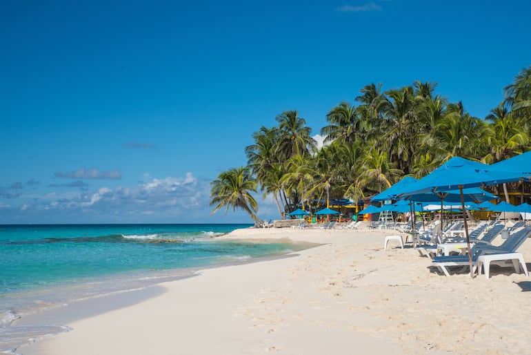 Playa del Parque Natural Regional Johnny Cay, islote cerca de San Andrés, Colombia.