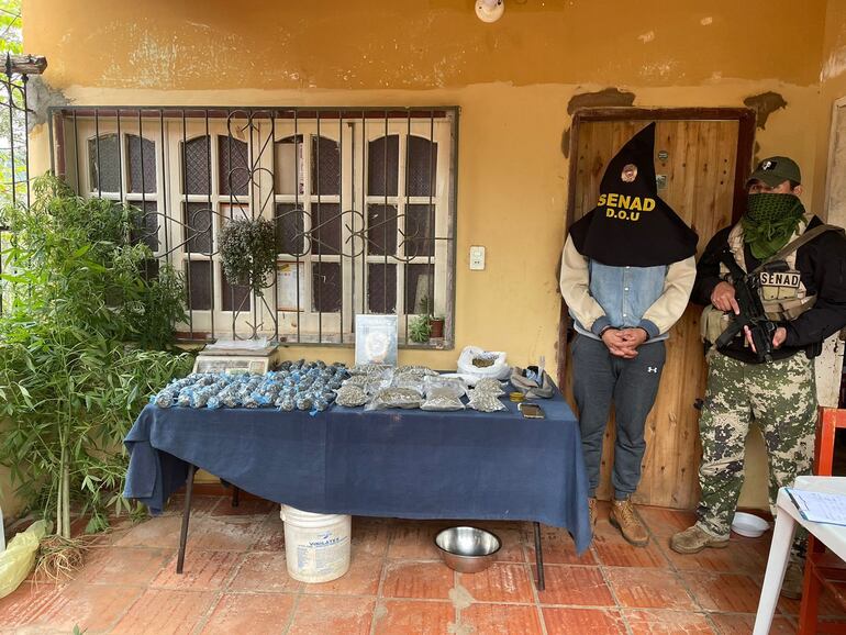 Senad clausuró un “Mini mercado” de drogas en Caacupé