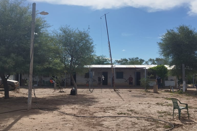 El casco central de la estancia Cervantes del Chaco, donde ocurrió el crimen.