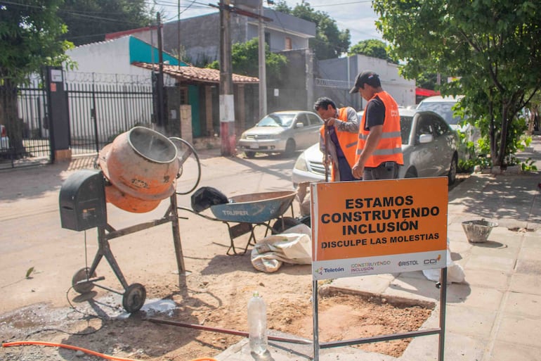 Fotos del programa Construyendo Inclusión de Fundación Teletón.