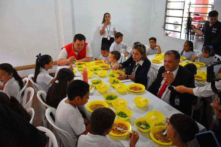 Lanzamiento del programa Hambre Cero en Guairá.