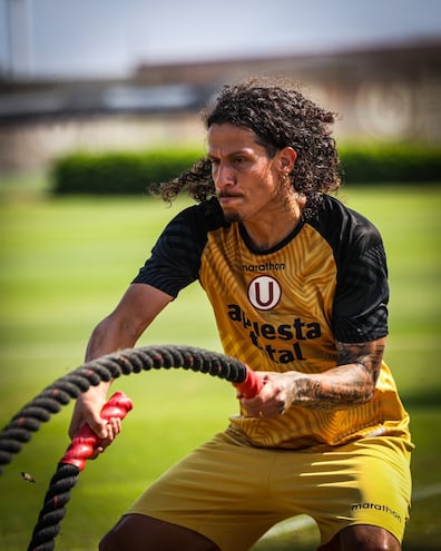 Williams Riveros, durante la pretemporada del equipo de Universitario.