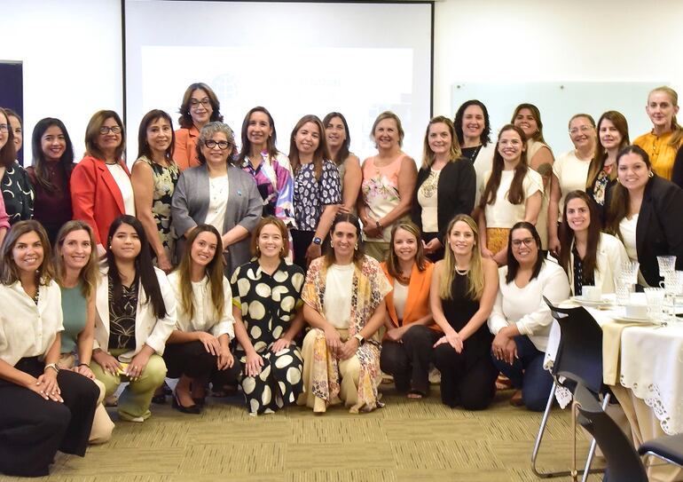 Mujeres líderes participaron del cuarto CaFEM, organizado por el Pacto Global Paraguay, por el Día Internacional de la Mujer.