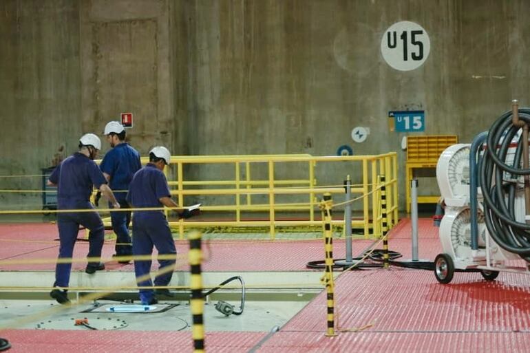 Hoy se reunió el Consejo de Administración de Itaipú en el edificio de Producción Hidroeléctrica.