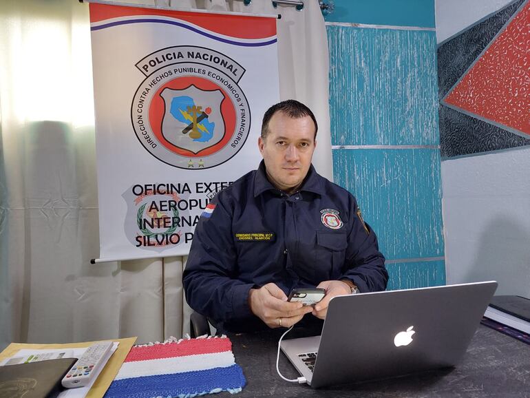 Comisario Diosnel Alarcón, de Delitos Informáticos de la Policía Nacional