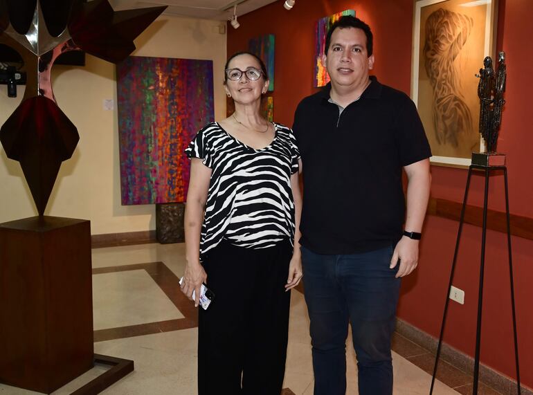 Irma Ávila y David Benítez.