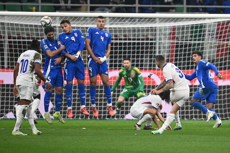 Espectacular gol de tiro libre del lateral  francés Lucas Digne. Al final, la UEFA dio como gol en contra del arquero italiano Vicario, en cuya espalda rebotó el balón antes de besar la red.