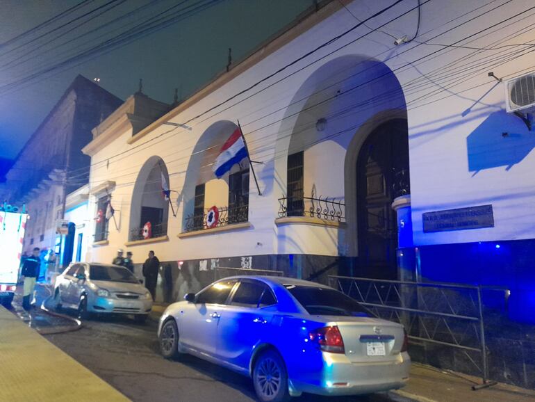 Incendio en el edificio de la Caja de Jubilados y Pensionados del Personal Municipal.