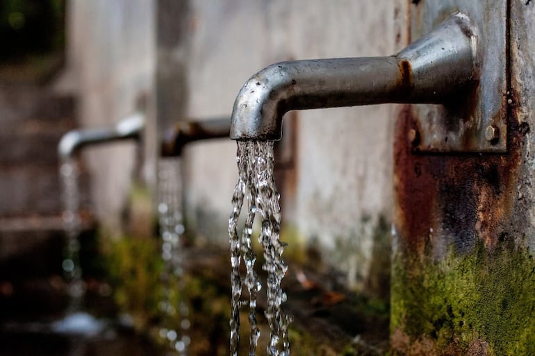 El gerente general de la Essap antepuso hoy los intereses económicos por sobre el derecho a la provisión de agua potable. (Foto ilustrativa).