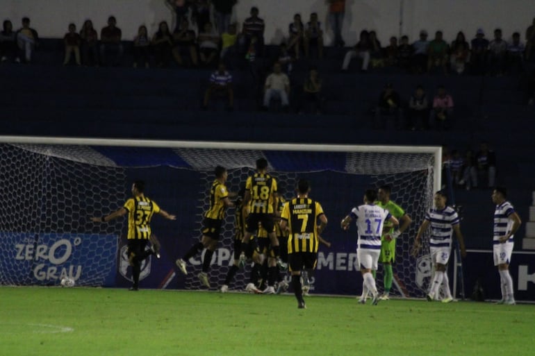 Guaraní derrotó a 2 de Mayo en el Río Parapití