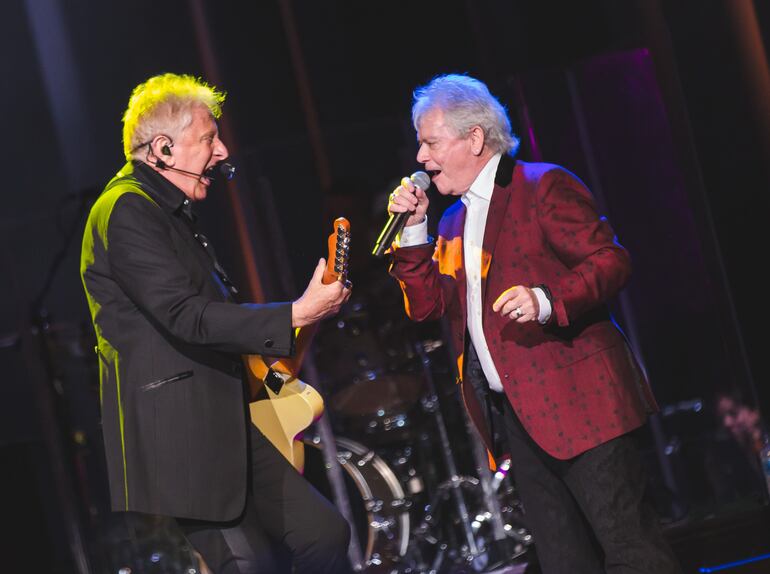 Graham Russell y Russell Hitchcock, integrantes del dúo Air Supply, tendrán esta noche su esperado reencuentro con el público de Paraguay.