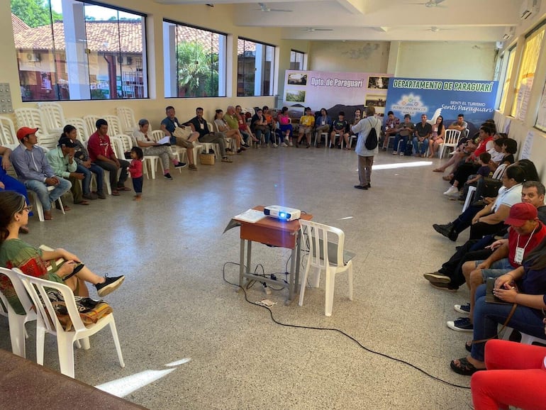 Tercer encuentro de Gestión Cultural Comunitaria realizado en Paraguarí.