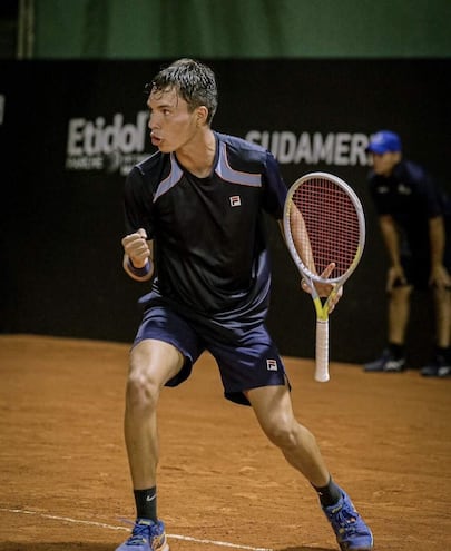 Thiago Drozdowski,  en cuartos tanto en singles como en dobles.