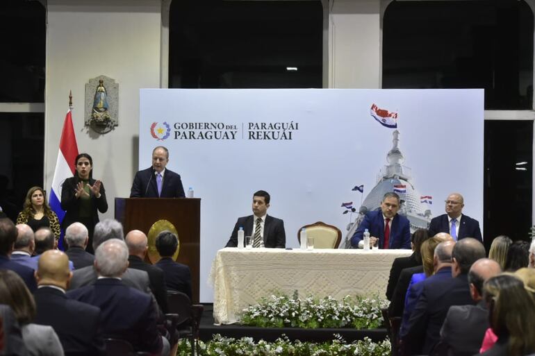 Carlos Fernández Valdovinos durante su discurso como nuevo ministro de Hacienda.