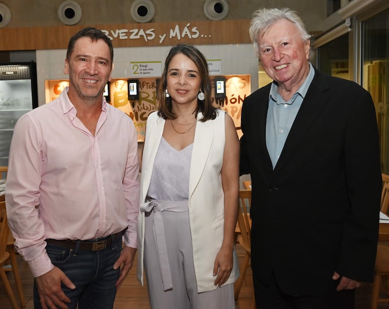 David Vargas, Natalia García y Luis Szarán. 