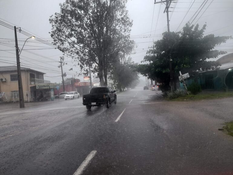 Lluvia en Ayolas.