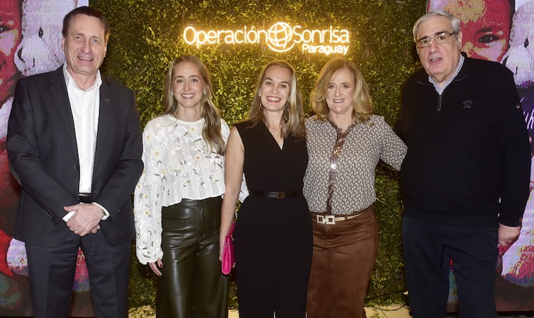 Christian Cieplik, María Lloret, Nathalie Lange, Mariela Amadeo y Francisco Sanfurgo.