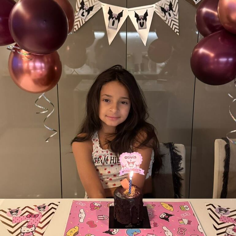 ¡Linda cumpleañera! Olivia Iturbe González hoy celebra sus 7 años de vida.