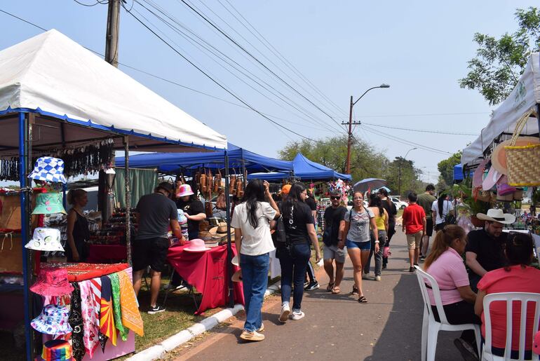 Una gran concurrencia de visitantes llegaron a los diferentes stands.