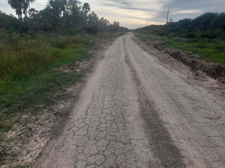 Los pobladores del Alto Paraguay estan espectantes de que por fin puedan asfaltarse los caminos de la zona.