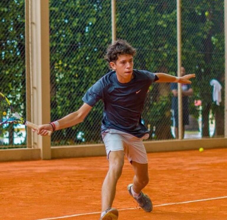 Cayo Narváez disputará una de las semifinales de 18 años.