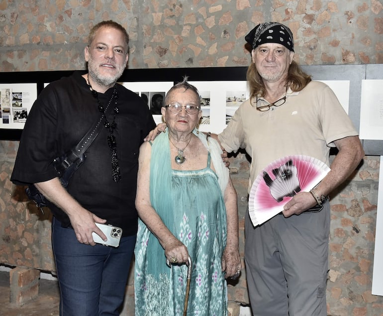 Darío Cardona, Lucy Yegros y José Luis De Tone.