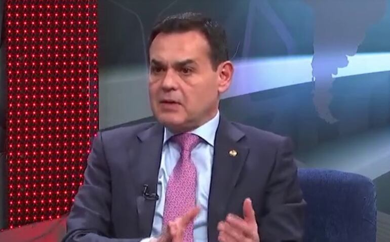 El ministro de Relaciones Exteriores, Rubén Ramírez Lezcano, en los estudios de ABC TV.