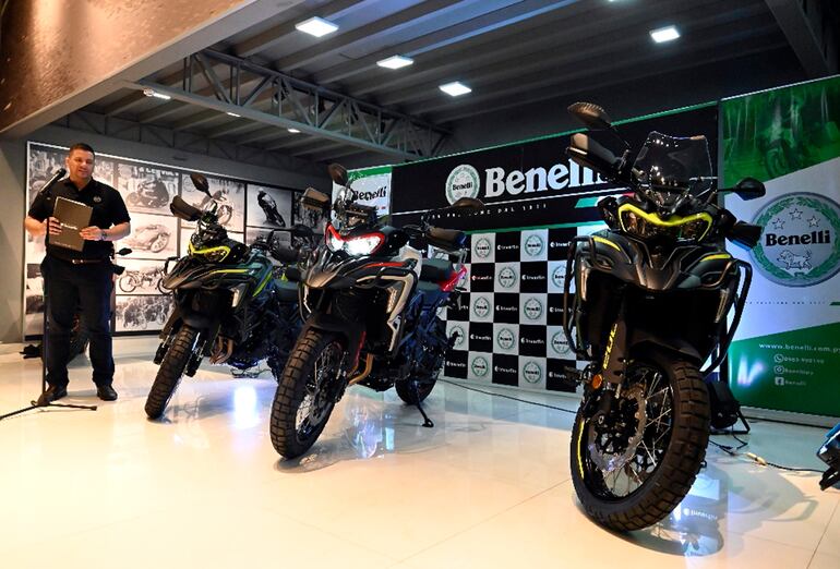 La nueva moto Benelli TRK 702X fue presentada por Inverfin.