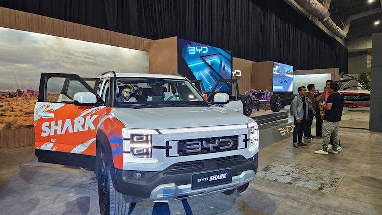 El BYD Shark redefine las expectativas de diseño y rendimiento en el mercado global de pickups.