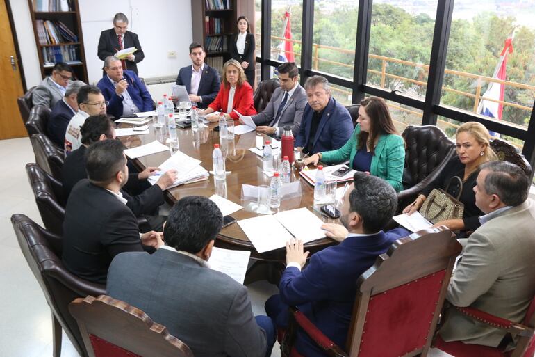 Reunión de mesa directiva de Diputados.