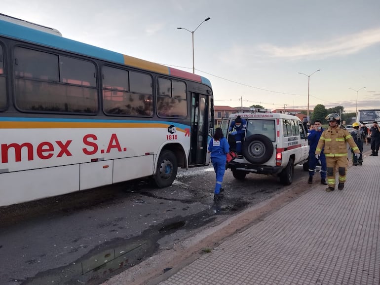 accidente choque buses Limpio Mariano Roque Alonso