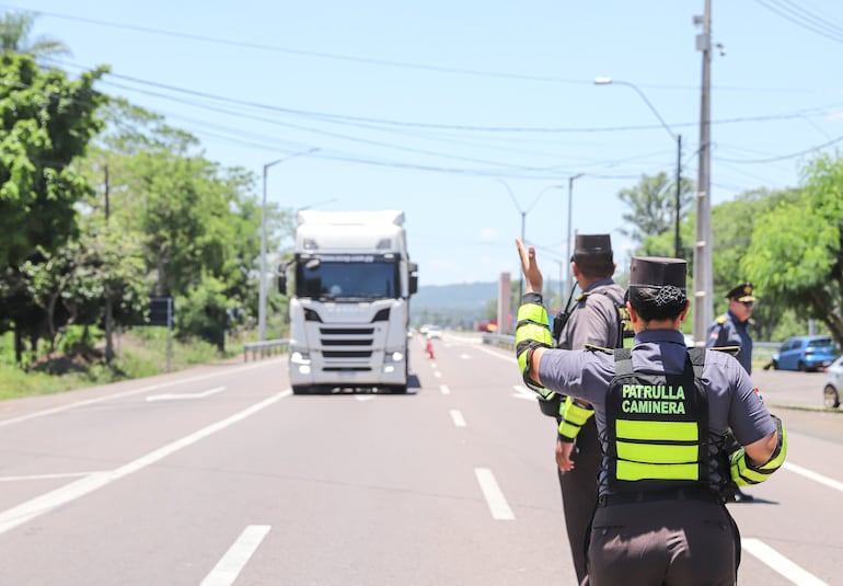 La Patrulla Caminera inició el operativo de fin de año.