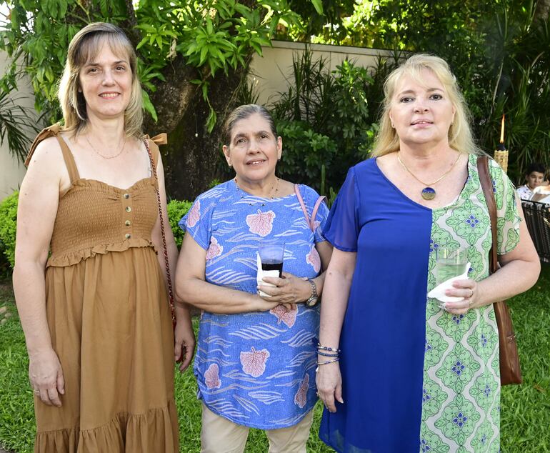 Diana Švec, Cristina Boselli y Lilian Hulin.