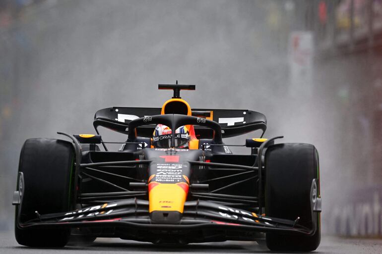 Max Verstappen del Red Bull Racing (1) durante las pruebas de clasificación para el GP de Canadá.