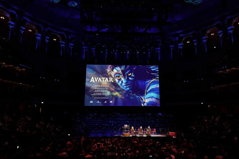 James Cameron, Sigourney Weaver y Simon Franglen participaron de una charla previa al concierto.