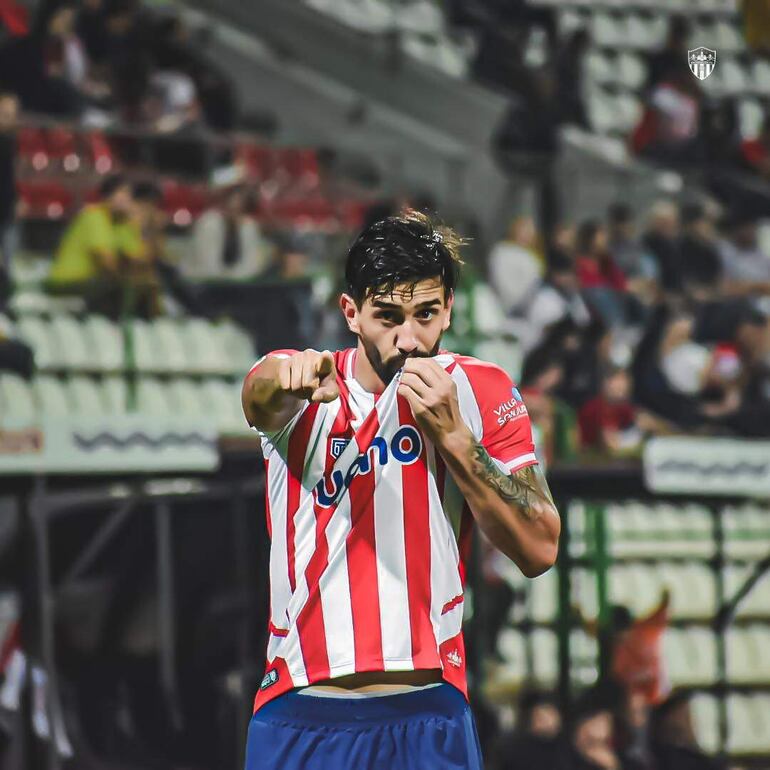 Richart Ortiz Páez (29 años) sigue con su racha goleadora. (Foto: Encarnación FC)