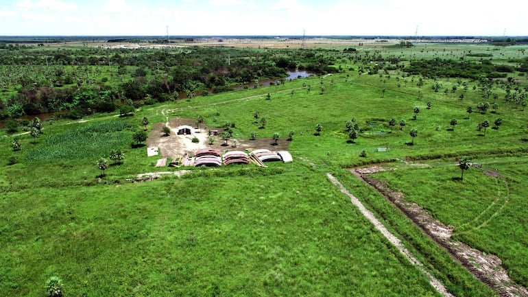 Vista del lote de origen municipal  ubicado a orillas del río Confuso y que terminó en manos de  “Bachi” y su pareja sentimental.