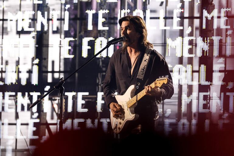 El cantante colombiano Juanes durante su presentación en la pasada gala de los Latin Grammy.