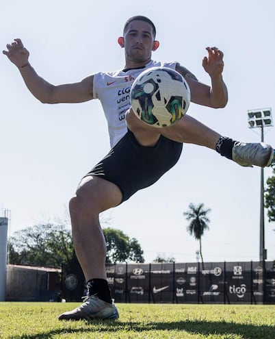 El argentino Facundo Gabriel “Topo” Zabala (25 años) totaliza 78 partidos y tres goles con Olimpia desde el 2023.