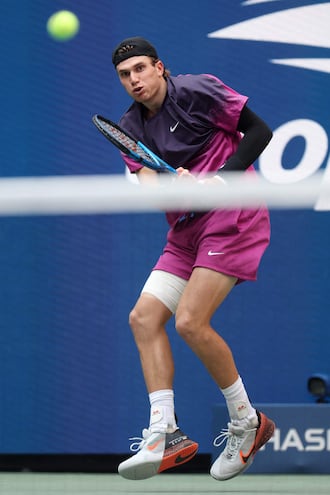 El británico Jack Draper se impuso al australiano Alex De Miñaur y aguarda en semifinal por Jannik Sinner o Daniil Medvedev.