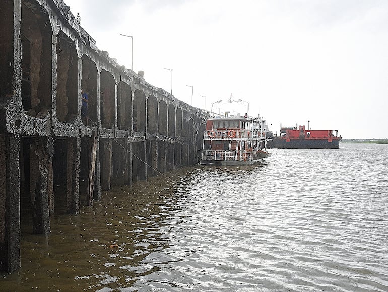 En octubre 2020 el nivel del río fue -0,54 m., ayer era 2,60 m.