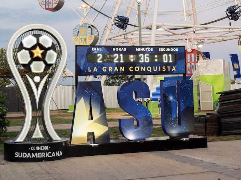 Zona del FanFest de la Copa Sudamericana en la Costanera Norte.