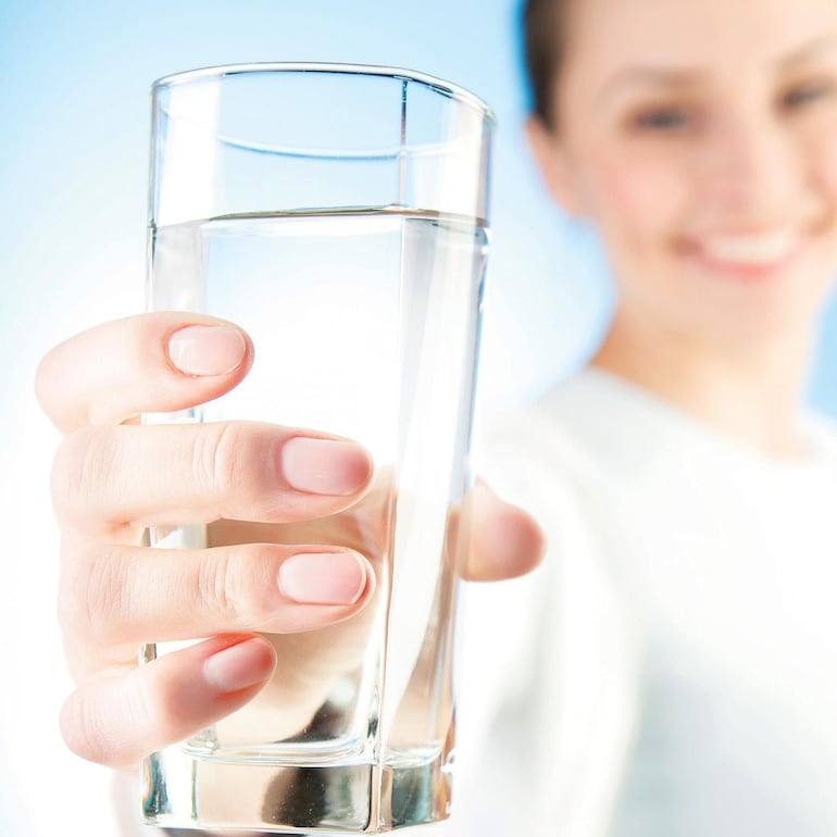 Nuestro cuerpo necesita agua tanto como una buena alimentación para su correcto funcionamiento.