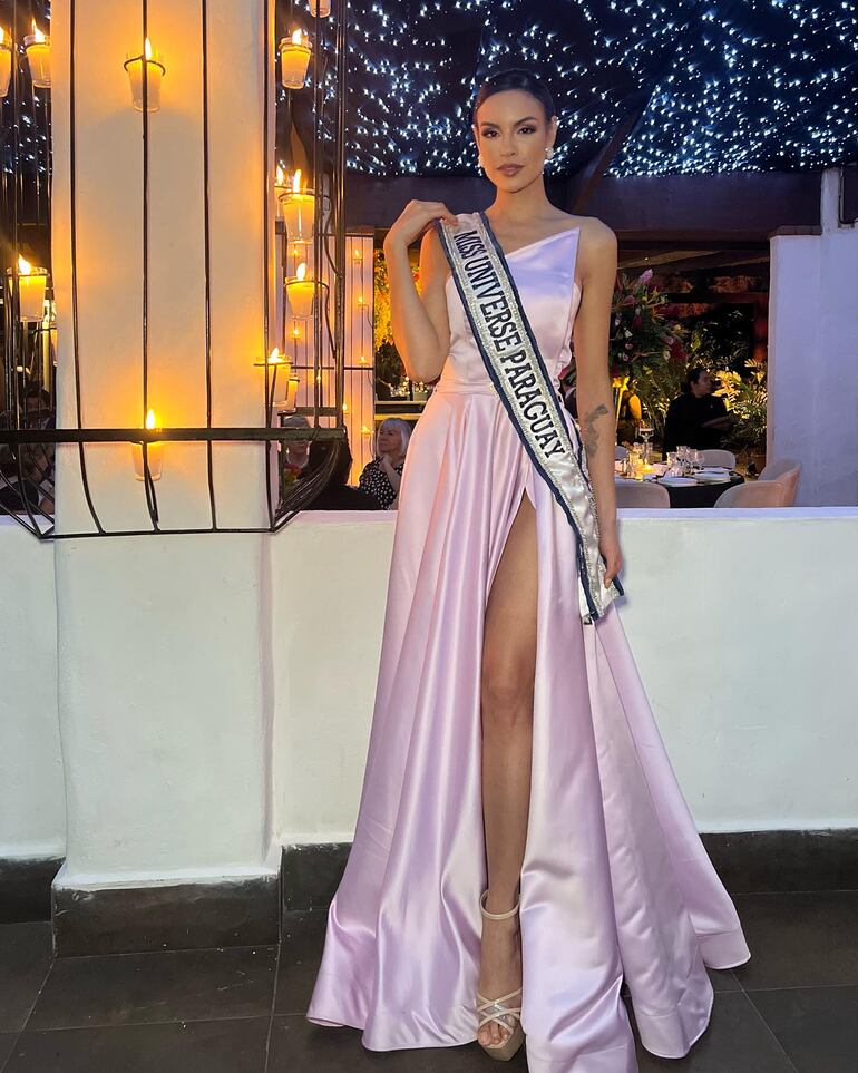 Así lució Elicena Andrada Orrego en una cena benéfica realizada en el marco del certamen Miss Universo 2023. (Instagram/Elicena Andrada Orrego)