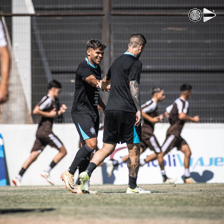 Olimpia ganó en amistosos a Platense